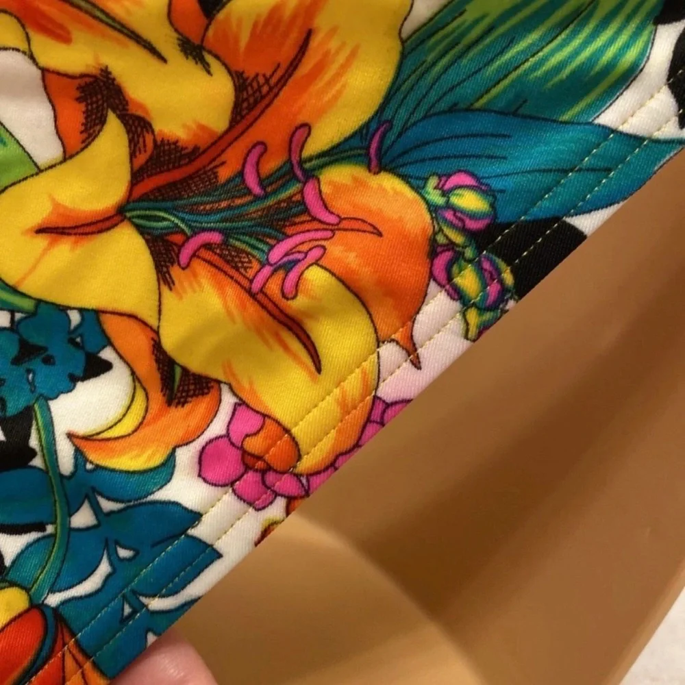 Victoria's Secret White Floral Twist Bandeau Bikini. Flawed See Photos